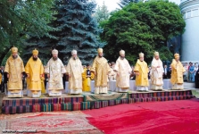 В Бельцах прошли торжества по случаю 50-летия Епископа Маркелла
