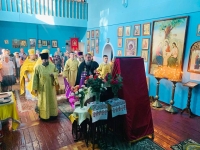 Божественная литургия в храме посёлка Красное 14.09.2023 г. 3