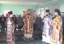 Богослужение в Сергиевском храме 2007
